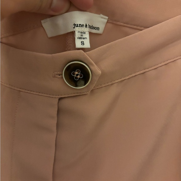 NWT pastel pink flowy shorts - Picture 3 of 4